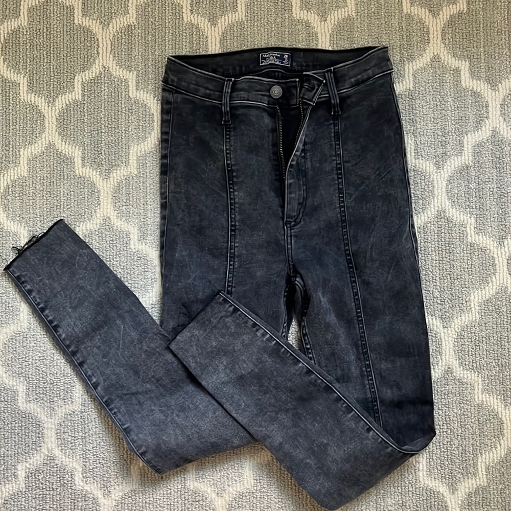 Abercrombie & Fitch high rise jegging